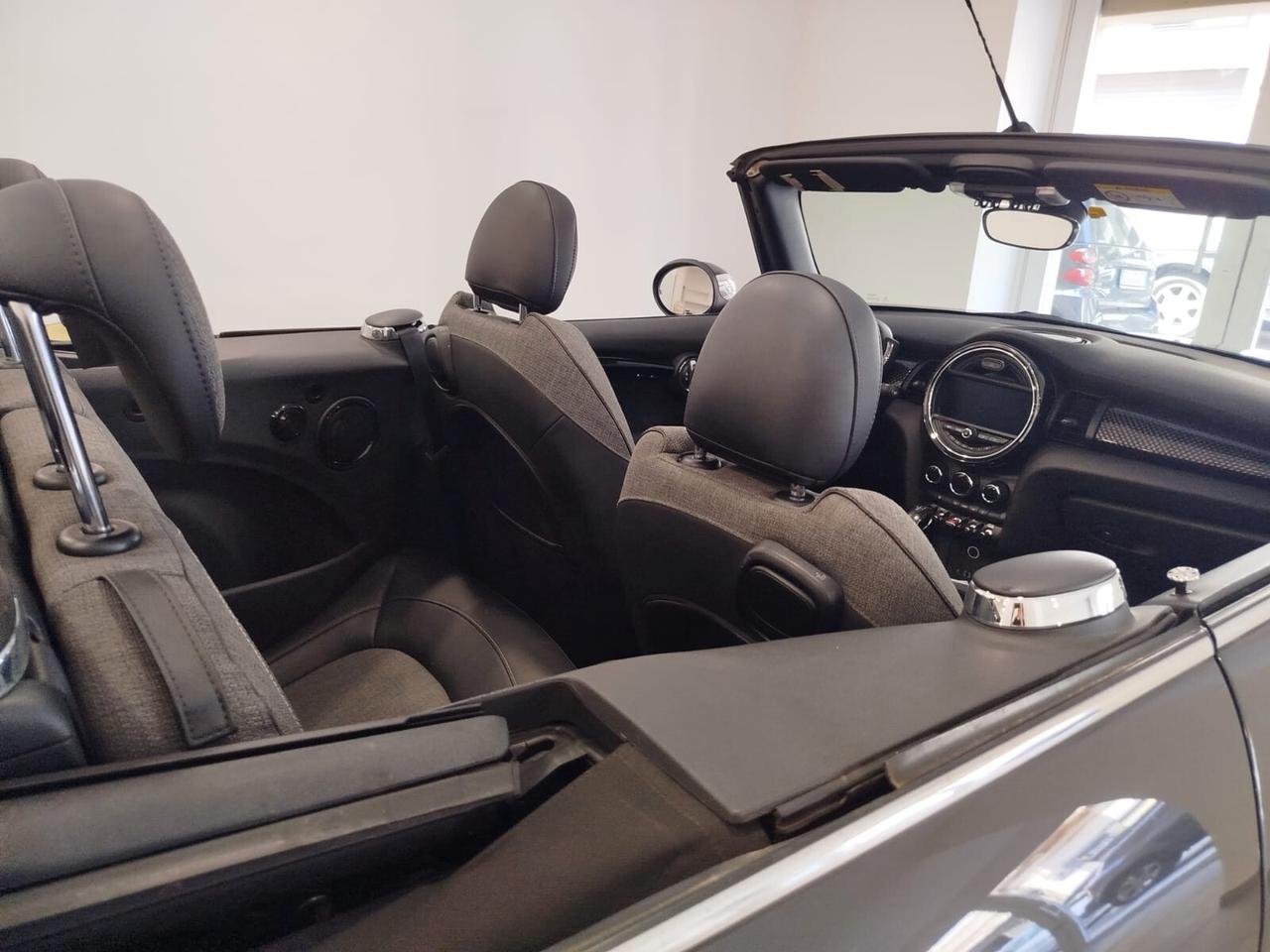 Mini Cooper SD Cabrio Automatica