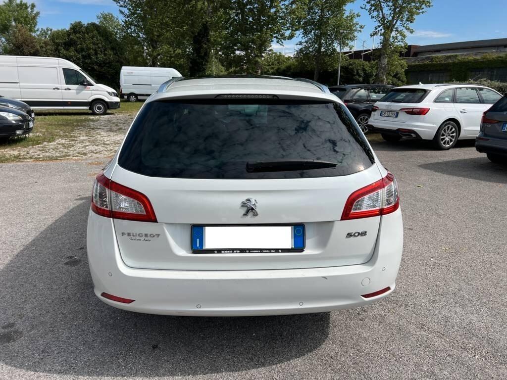 Peugeot 508 BlueHDi 180 EAT6 S&S SW Allure