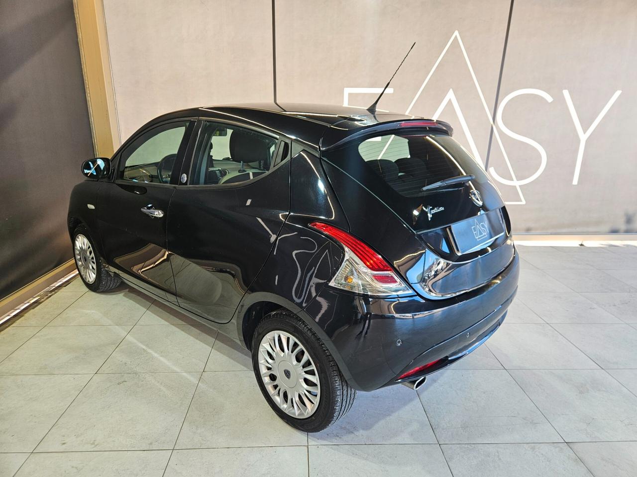 Lancia Ypsilon 1.2 Gold ecochic Gpl