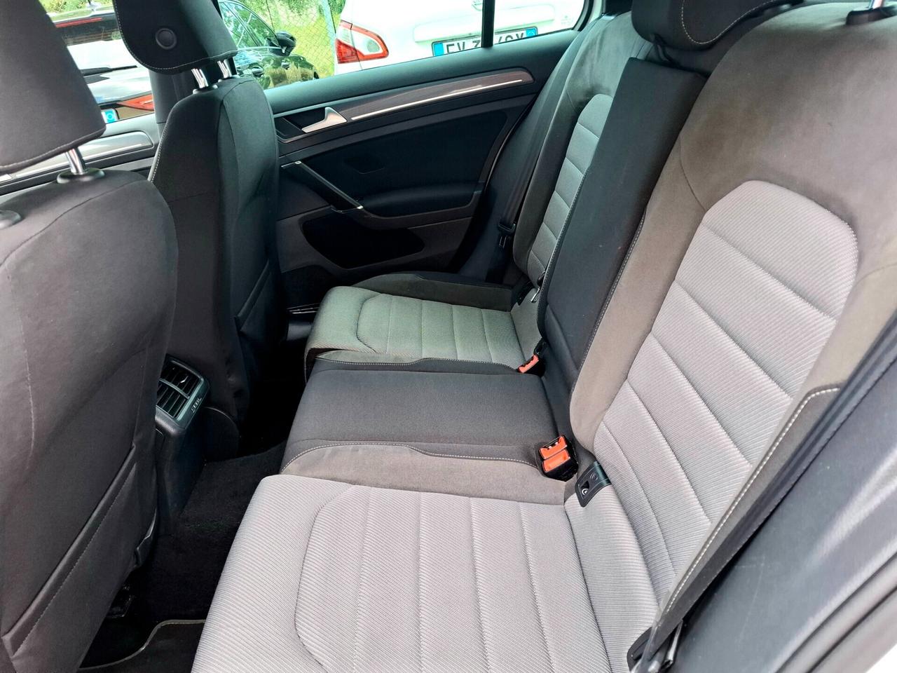 Volkswagen Golf 1.6 TDI 110 CV 5p. RLINE