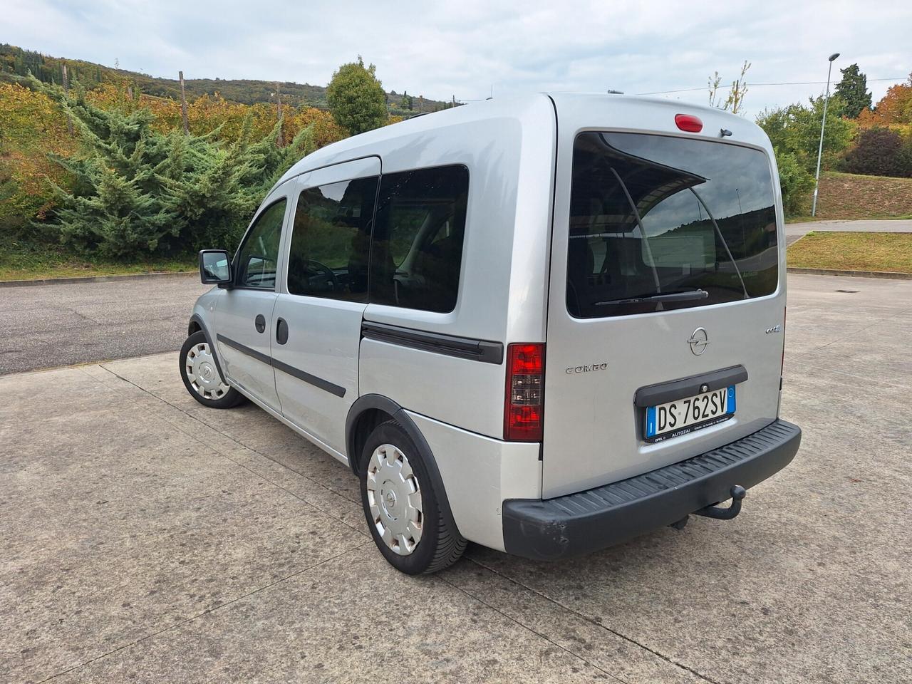 Opel Combo 1.6 CNG Metano 5p. GANCIO TRAINO