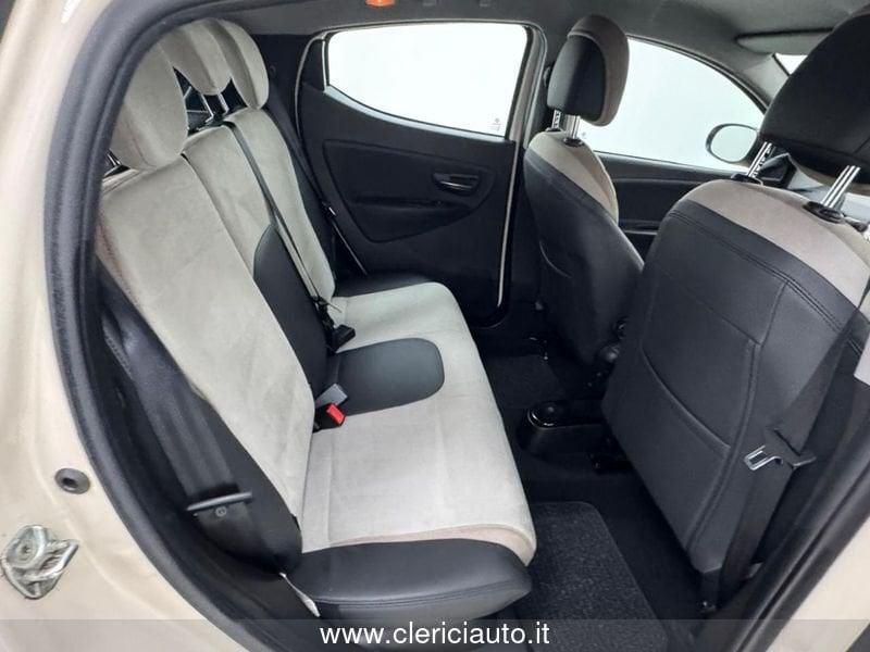 Lancia Ypsilon 1.2 69 CV 5 porte Gold