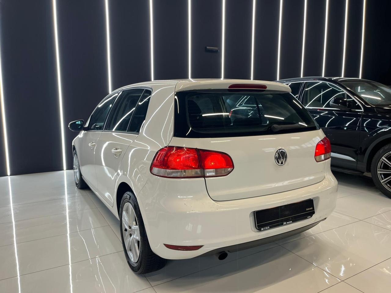 Volkswagen Golf 1.6 TDI DPF 5p. Comf. BlueM. Tech. OK NEOPATENTATI