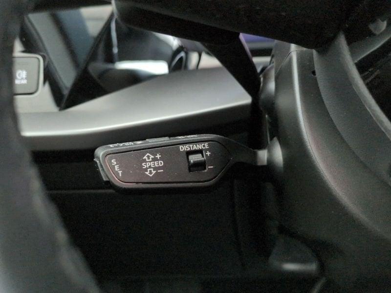 Audi A3 30 TDI S tronic Business