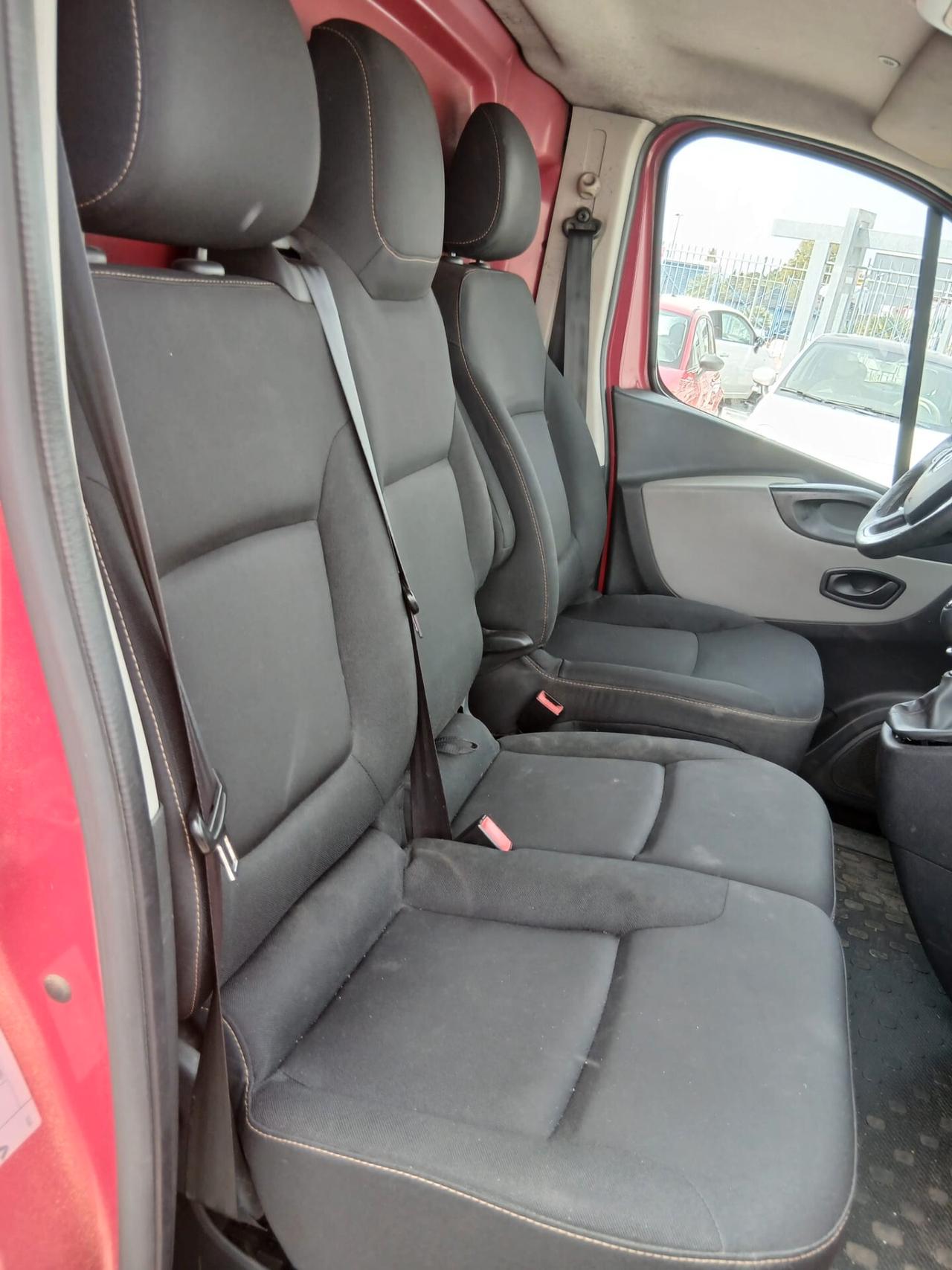 Renault trafic t29 L1H1