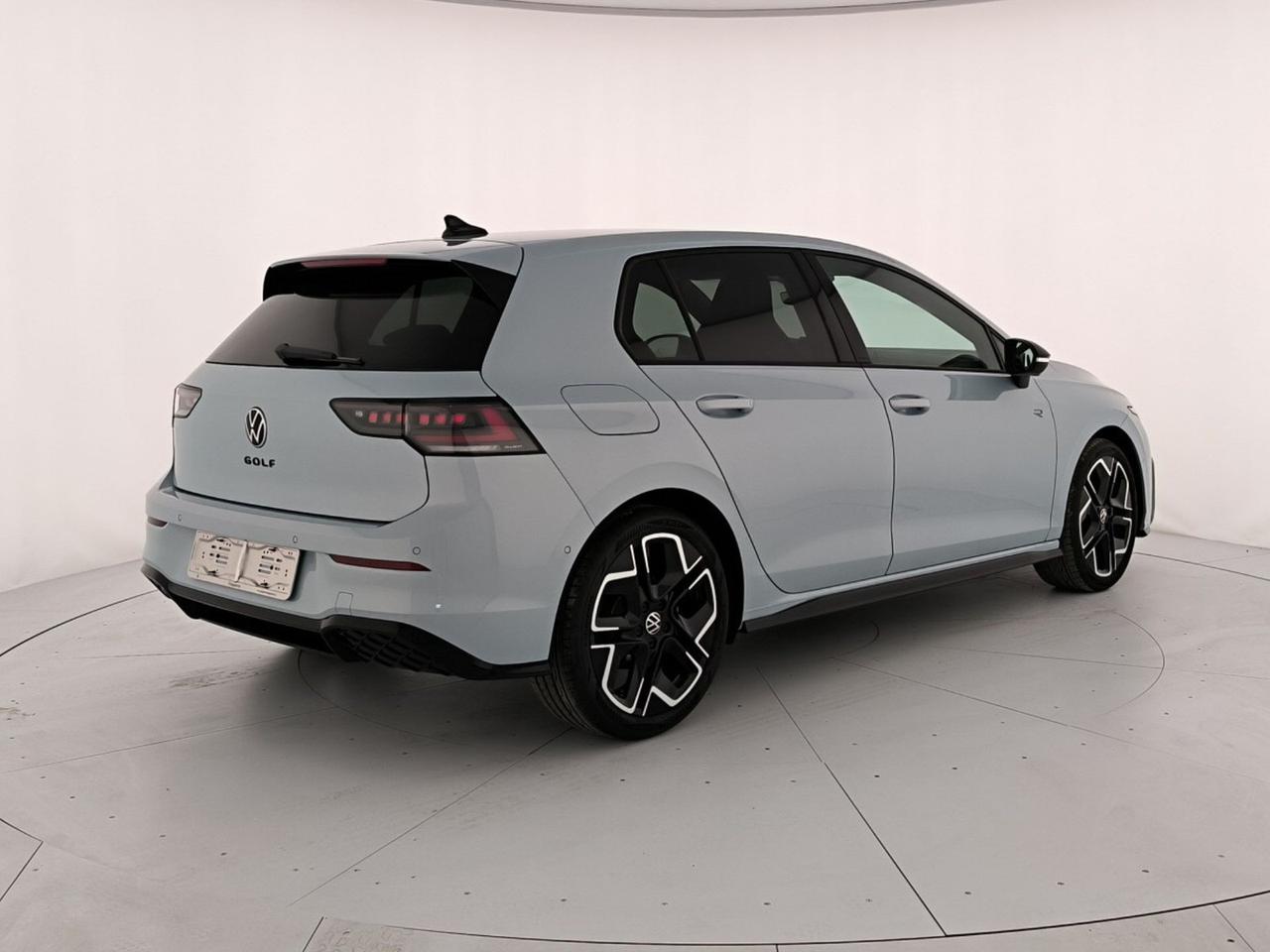 Volkswagen Golf 1.5 etsi r-line plus 150cv dsg