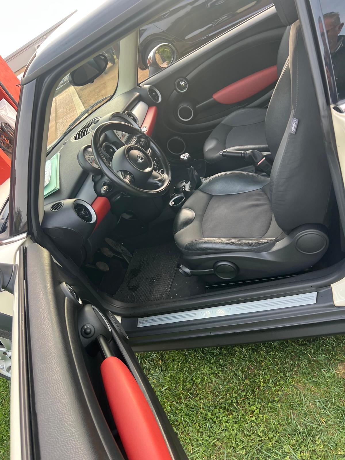 Mini Cooper Coupe 1.6 Coupé