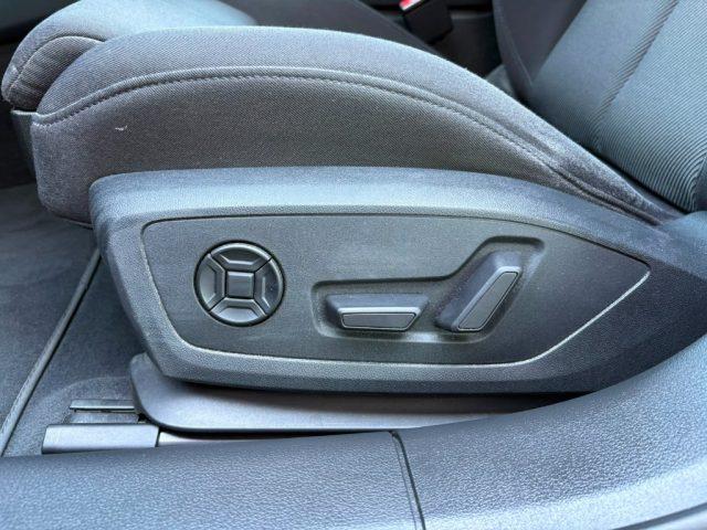 AUDI A6 Avant 40 2.0 TDI quattro S tronic Business S line