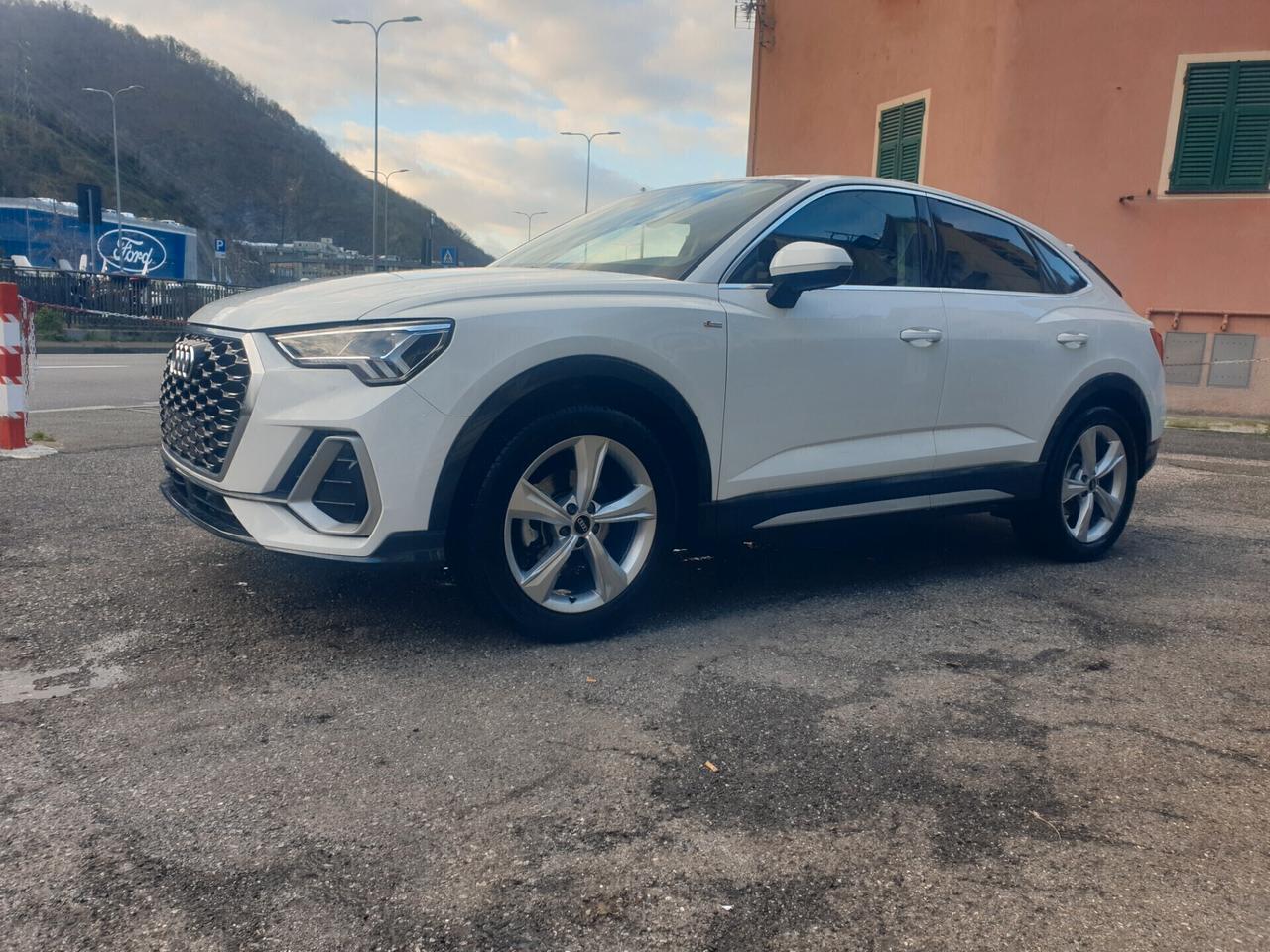 Audi Q3 SPB 35 TFSI S tronic line