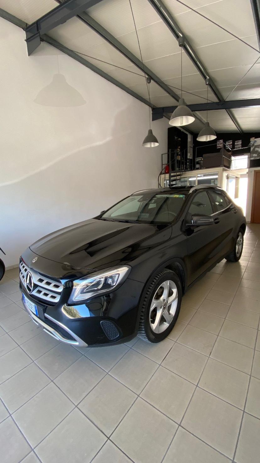 Mercedes-benz GLA 200 d Sport