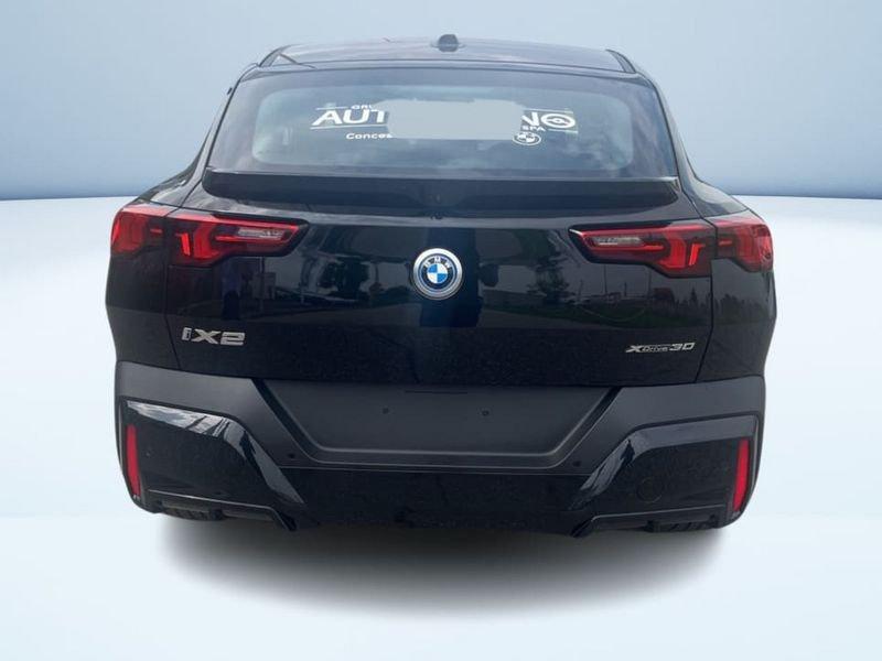 BMW iX2 XDRIVE30