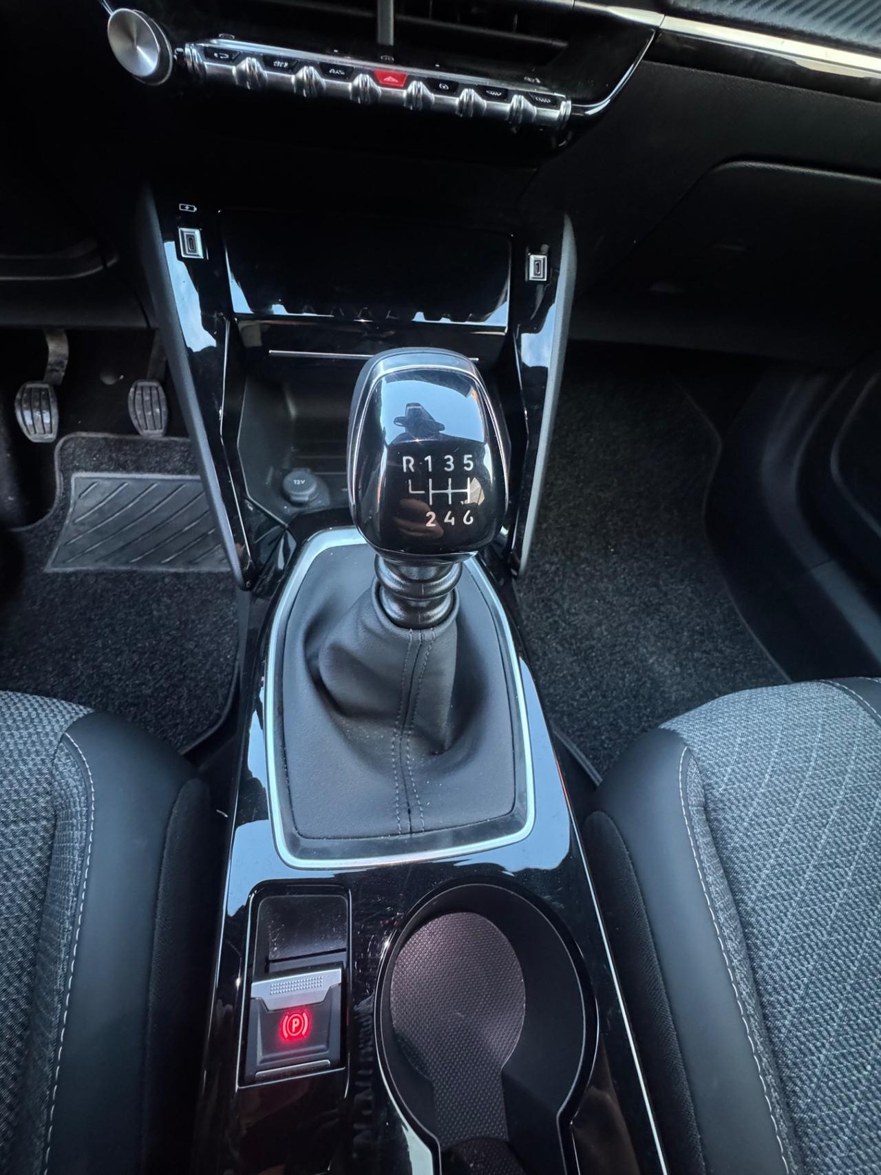 Peugeot 2008 PureTech 100 S&S Allure