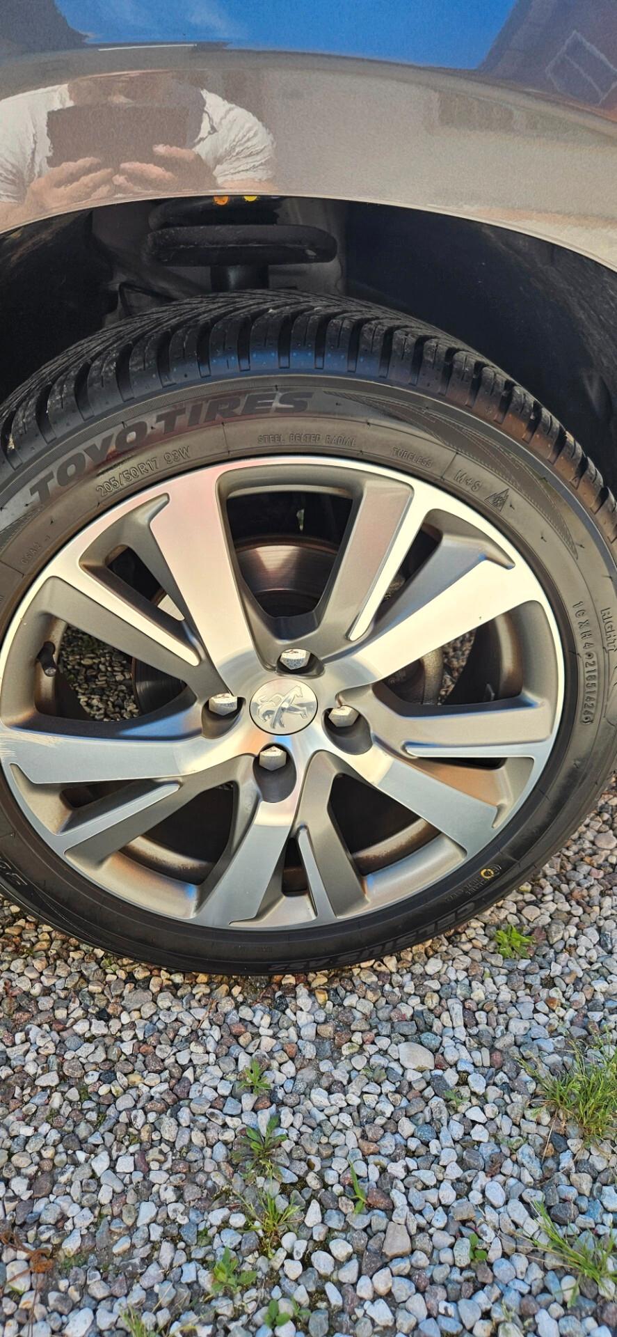Peugeot 2008 1.6 e-HDi 92 CV Stop&Start Allure