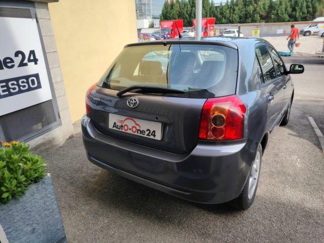 TOYOTA Corolla 1.4 D-4D 5 porte Sol AUTOMATICA
