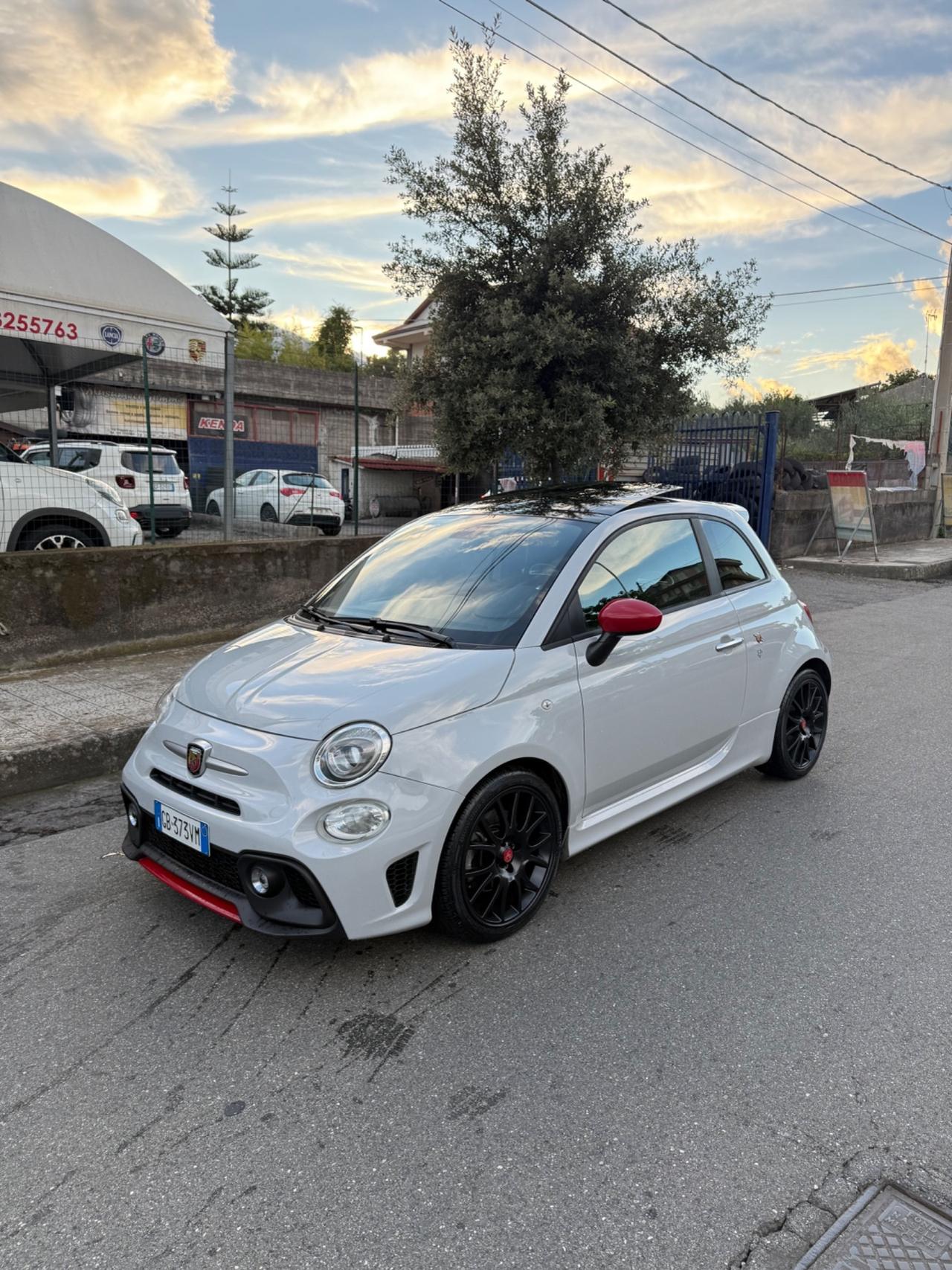 Abarth 595 1.4 Turbo T-Jet 165 CV Turismo
