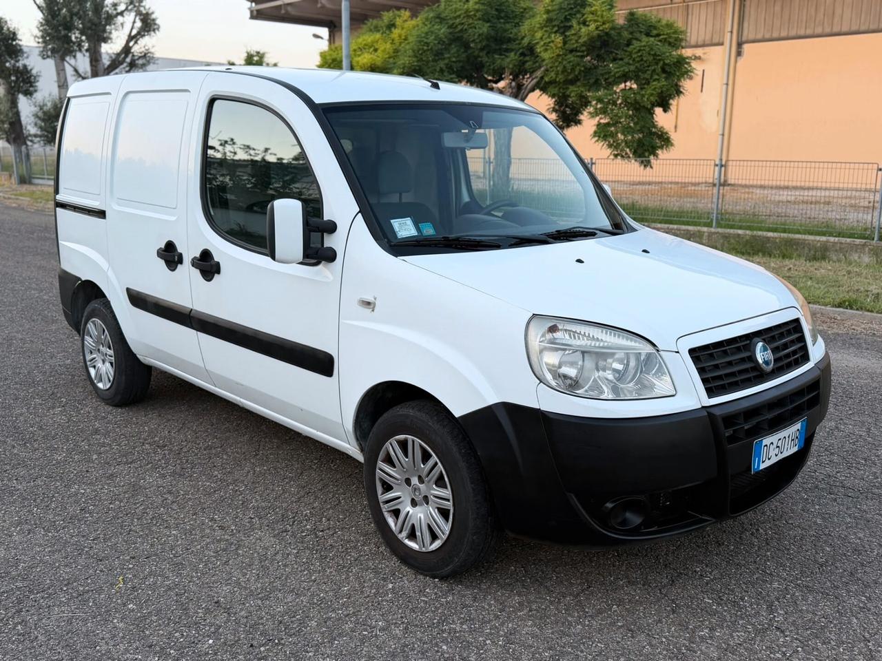 FIAT DOBLO 1.6 BENZINA METANO CON CLIMA