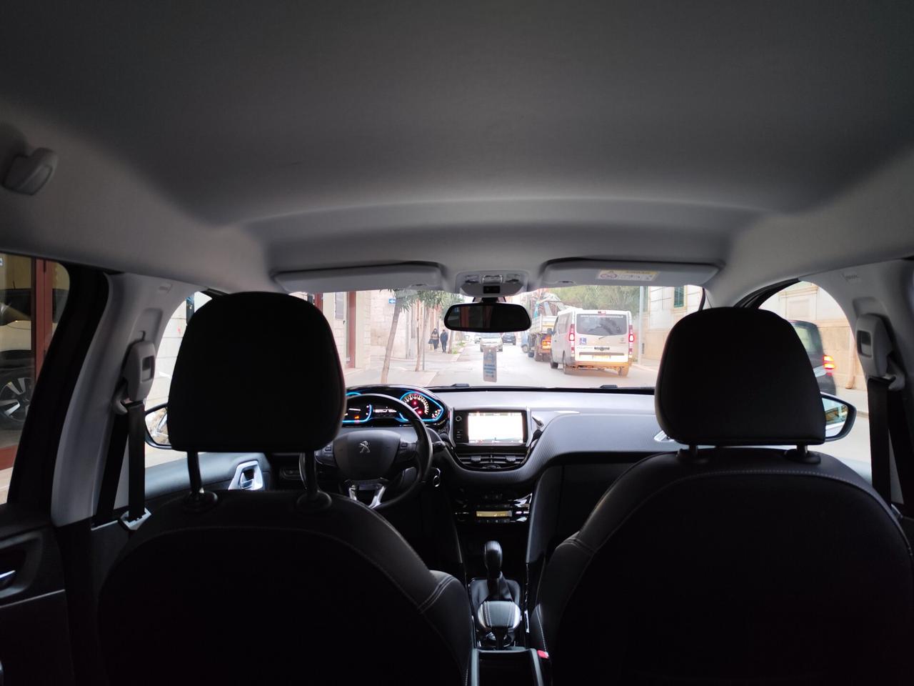 Peugeot 2008 BlueHDi 100CV Allure NAVI