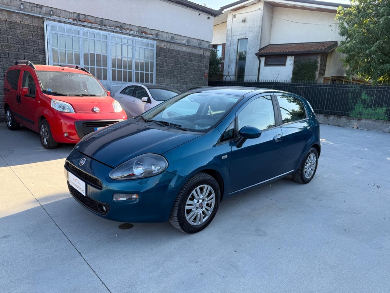 Fiat Punto 1.4 SeS 8V Dualogic 5P Racing (57 kw)