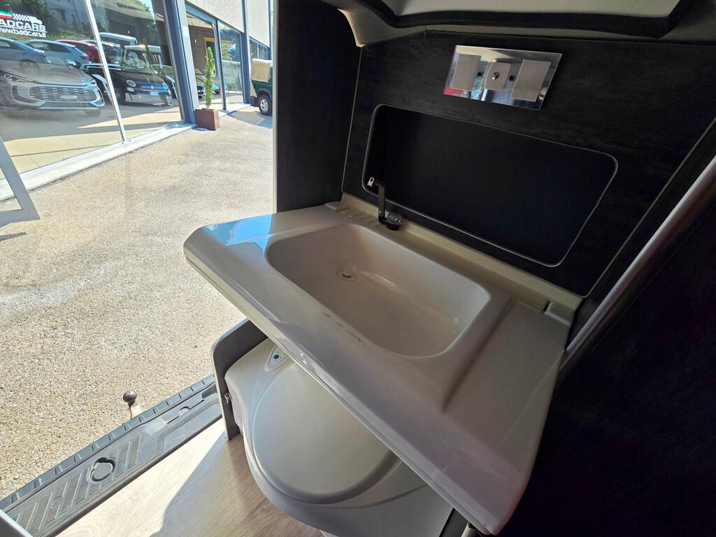 Ford TRANSIT CUSTOM 2.0 ECOBLUE HYBRID 170CV SOLARIA AUTOCARAVAN 4 POSTI LETTO CON BAGNO COMPLETO!