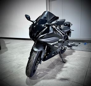 Yamaha YZF R7