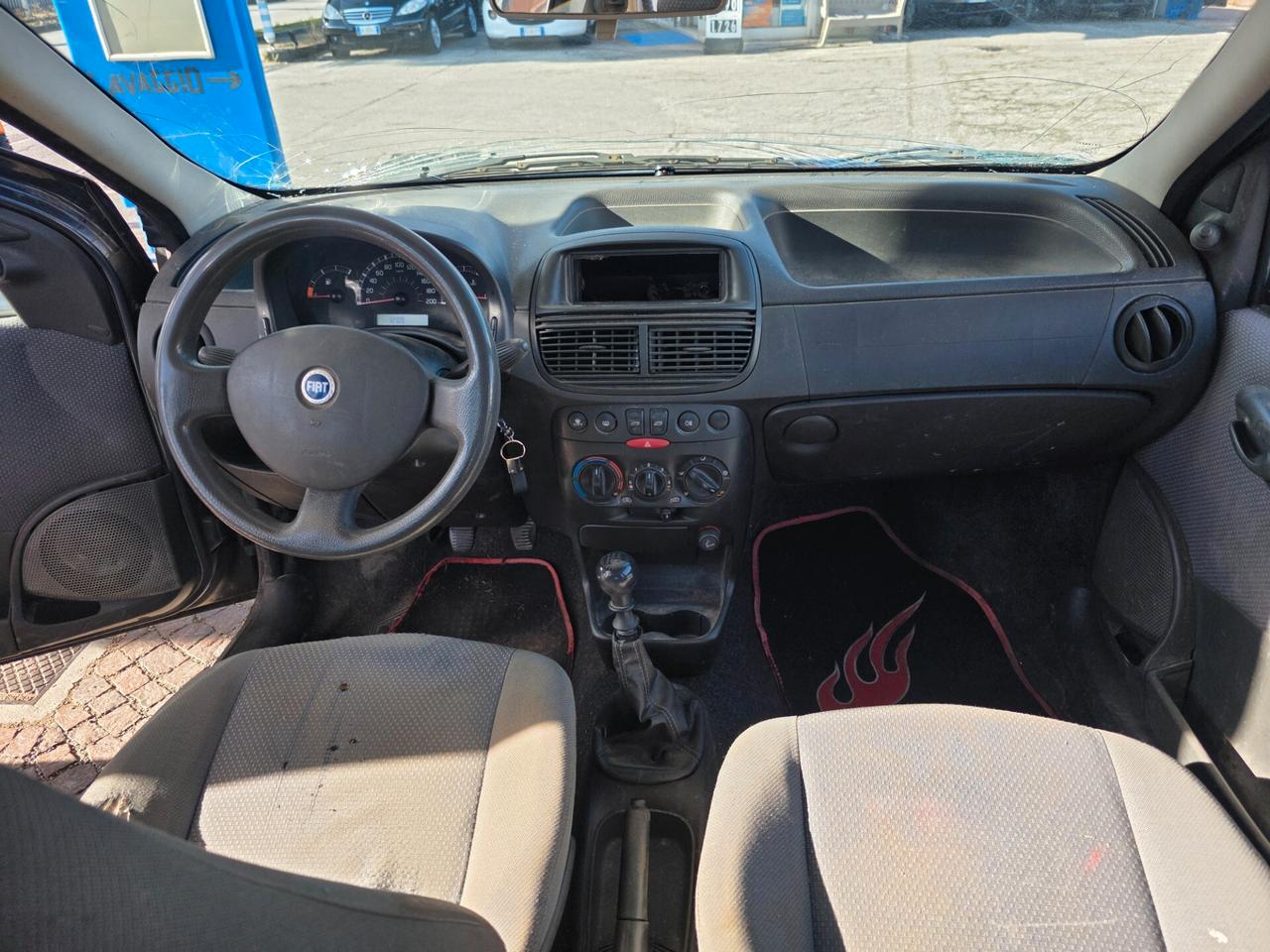 Fiat Punto 1.2 5 porte 160.000km Leggermente incidentata