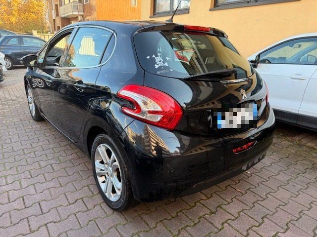 PEUGEOT 208 1.4 8V HDi 68CV 5p. Allure