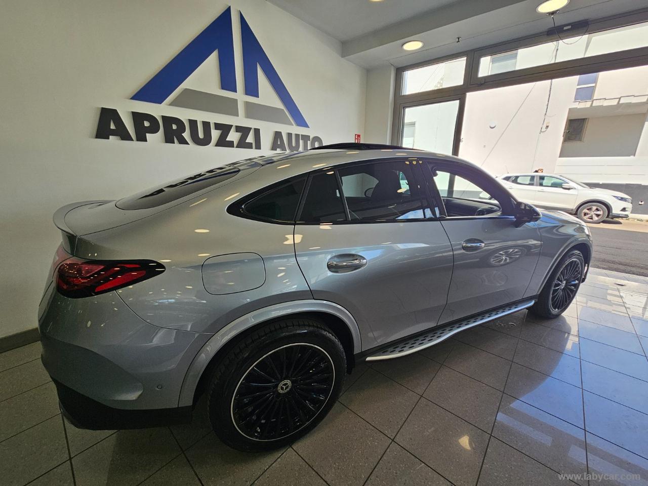 MERCEDES-BENZ GLC 220 d 4Matic Coupé AMG Line PREMIUM Plus