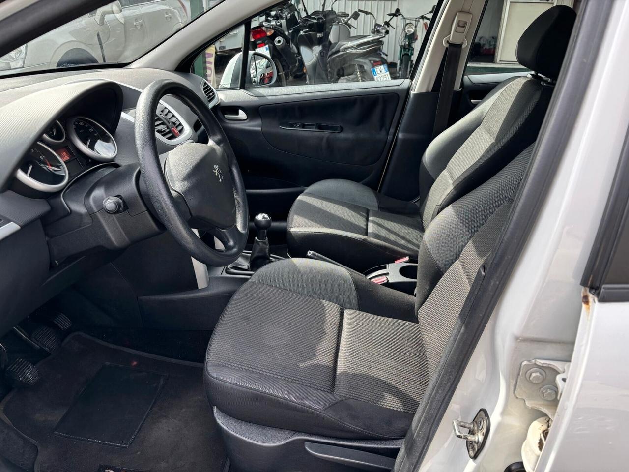 Peugeot 207 1.4 8V 75CV SW Energie ECO GPL