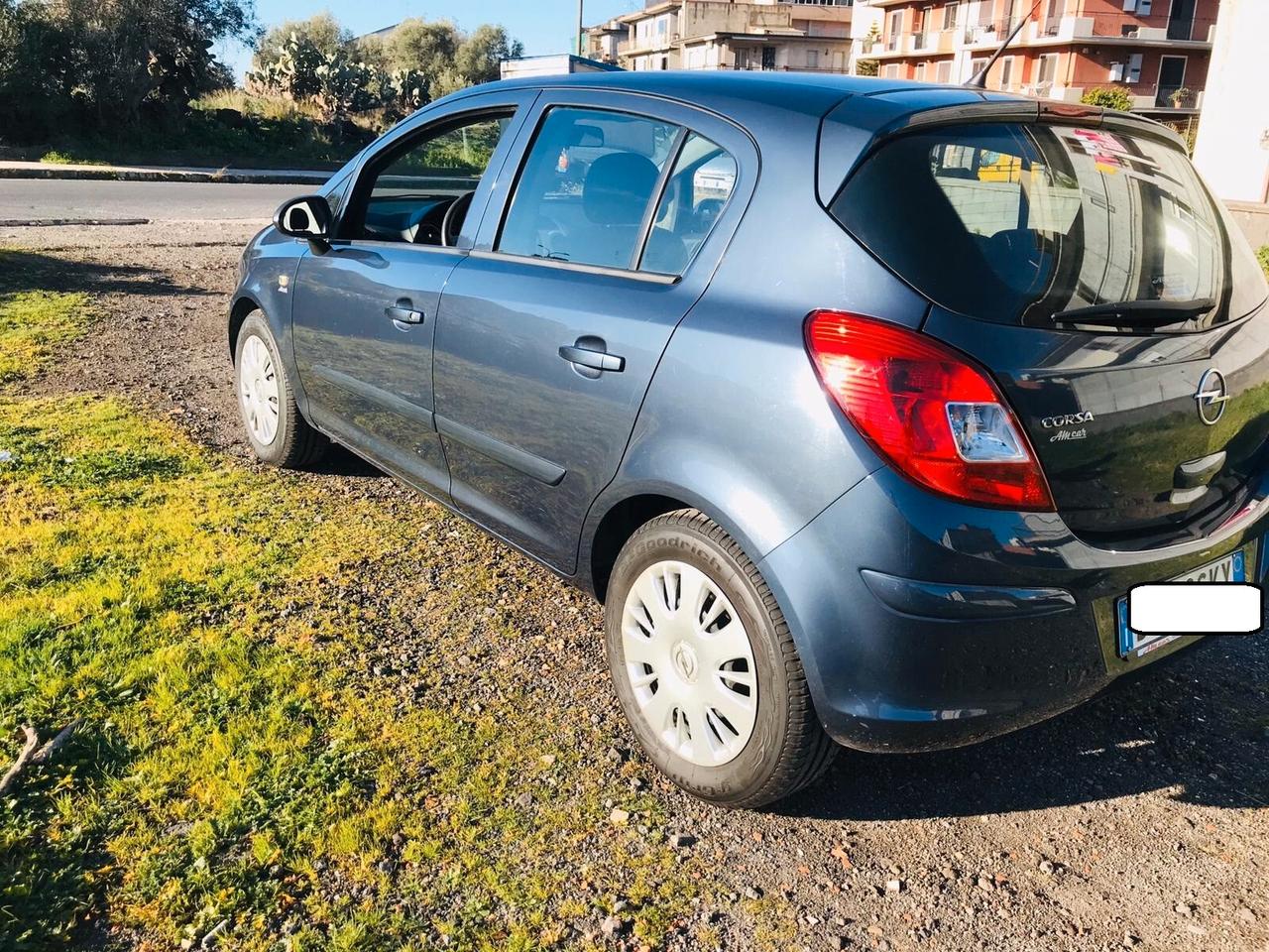 Opel Corsa 1.3CDTI NEOPATENTATI CHIAMA 2009
