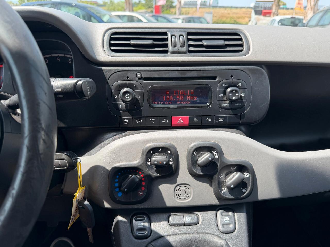 FIAT PANDA 2015 1.2 BENZINA 69 CV