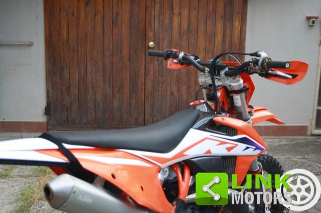 KTM EXC 300 TPI PROTEZIONI IN CARBONIO!