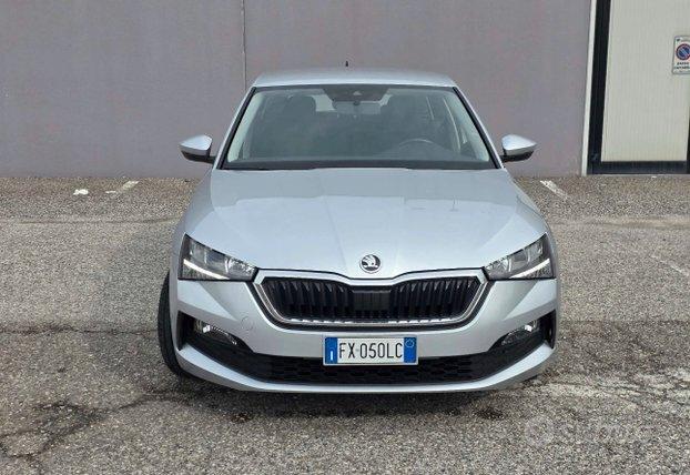 Skoda Scala 1.6 tdi 2019 cambio automatico
