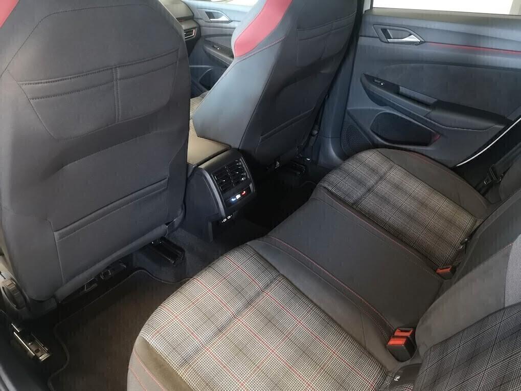 Volkswagen Golf GTI 2.0 TSI DSG