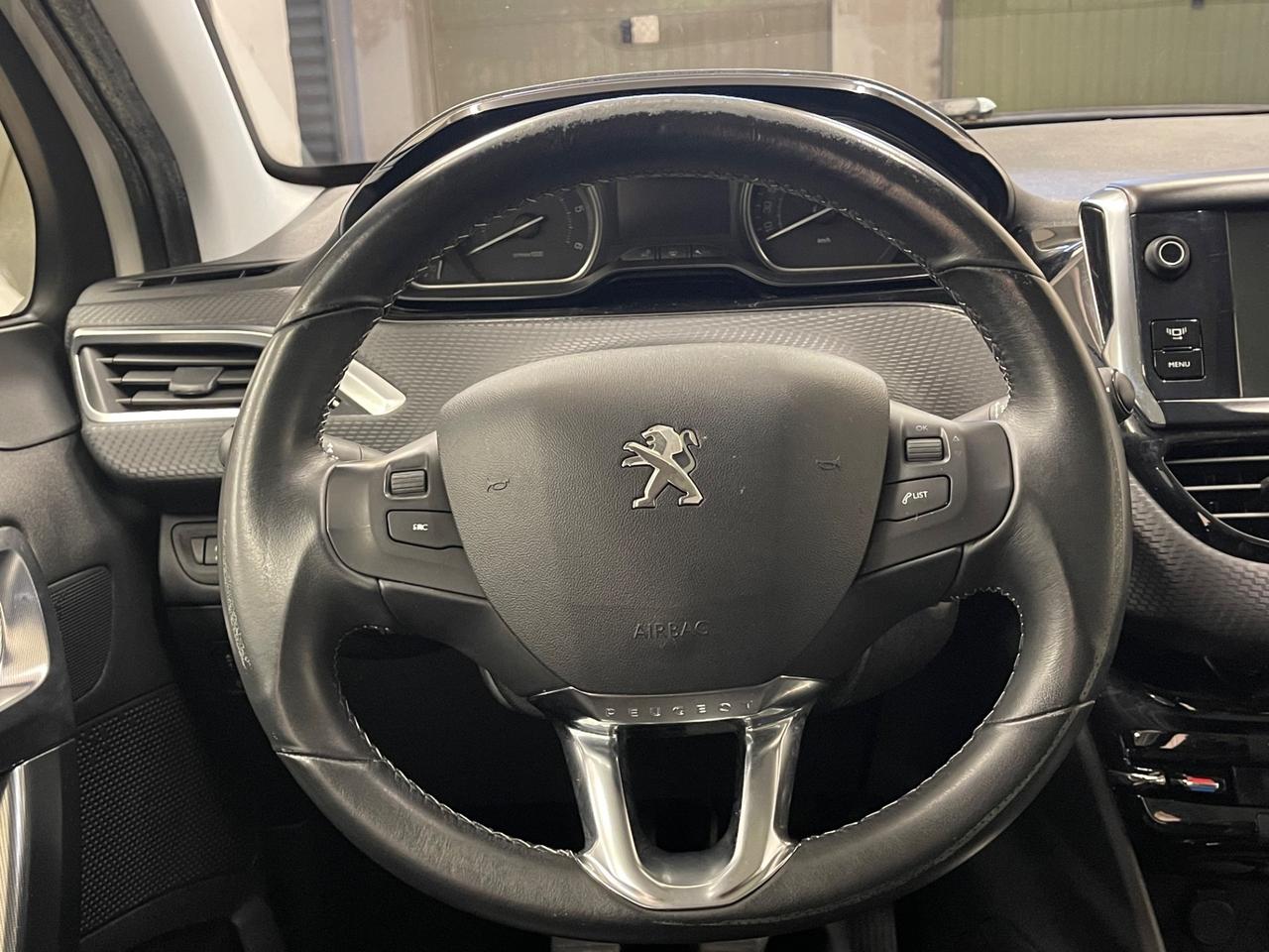 Peugeot 2008 1.6 e-HDi 115 CV Stop&Start Allure