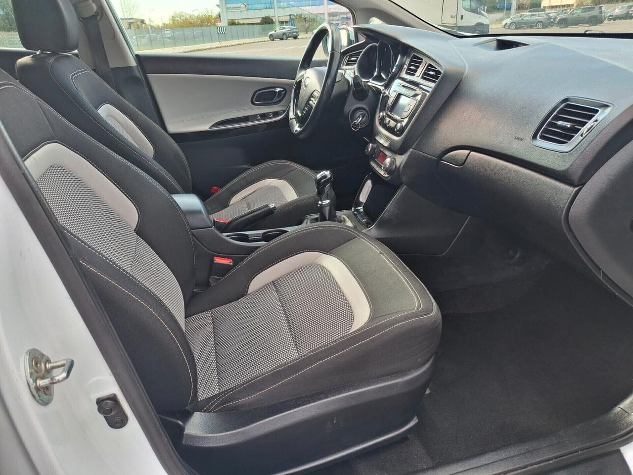 Kia Ceed cee'd 1.4 CRDi SW.-TELECAMERA-LUCI LED-