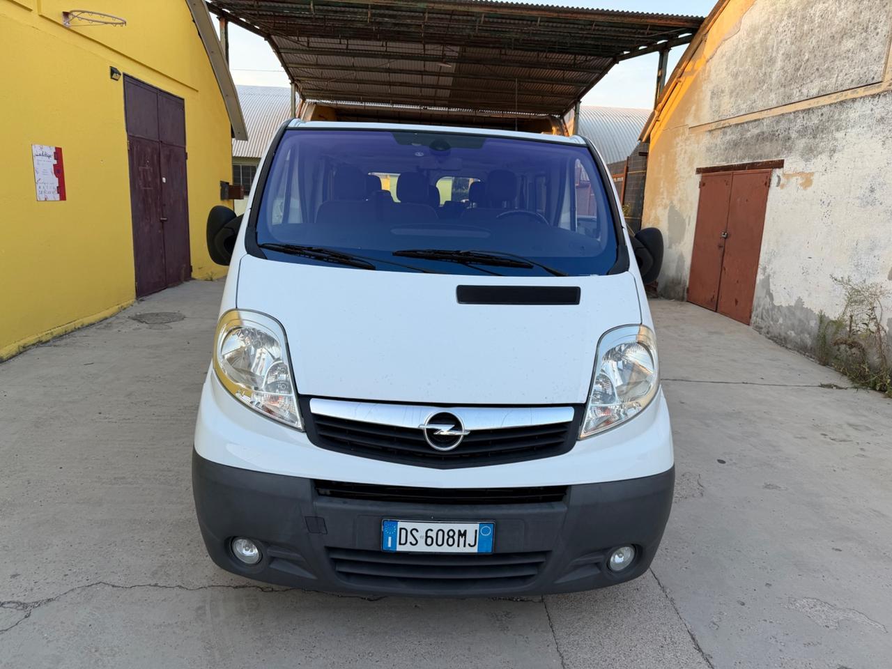 Opel Vivaro 2.5 CDTI 9 posti Clima - 2009