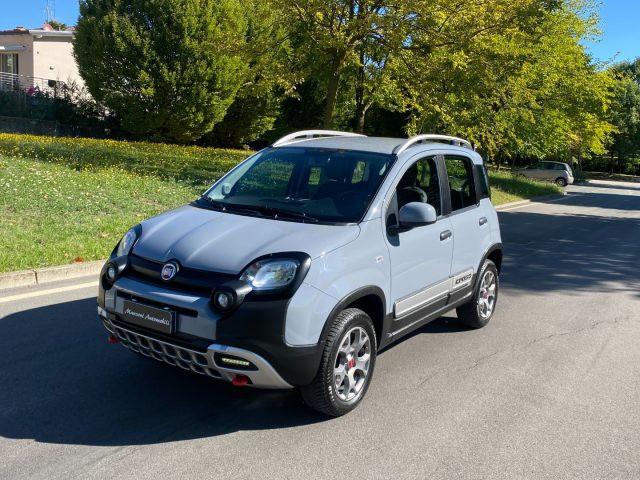 FIAT Panda CROSS 0.9 TwinAir Turbo S&S 4x4 5 POSTI