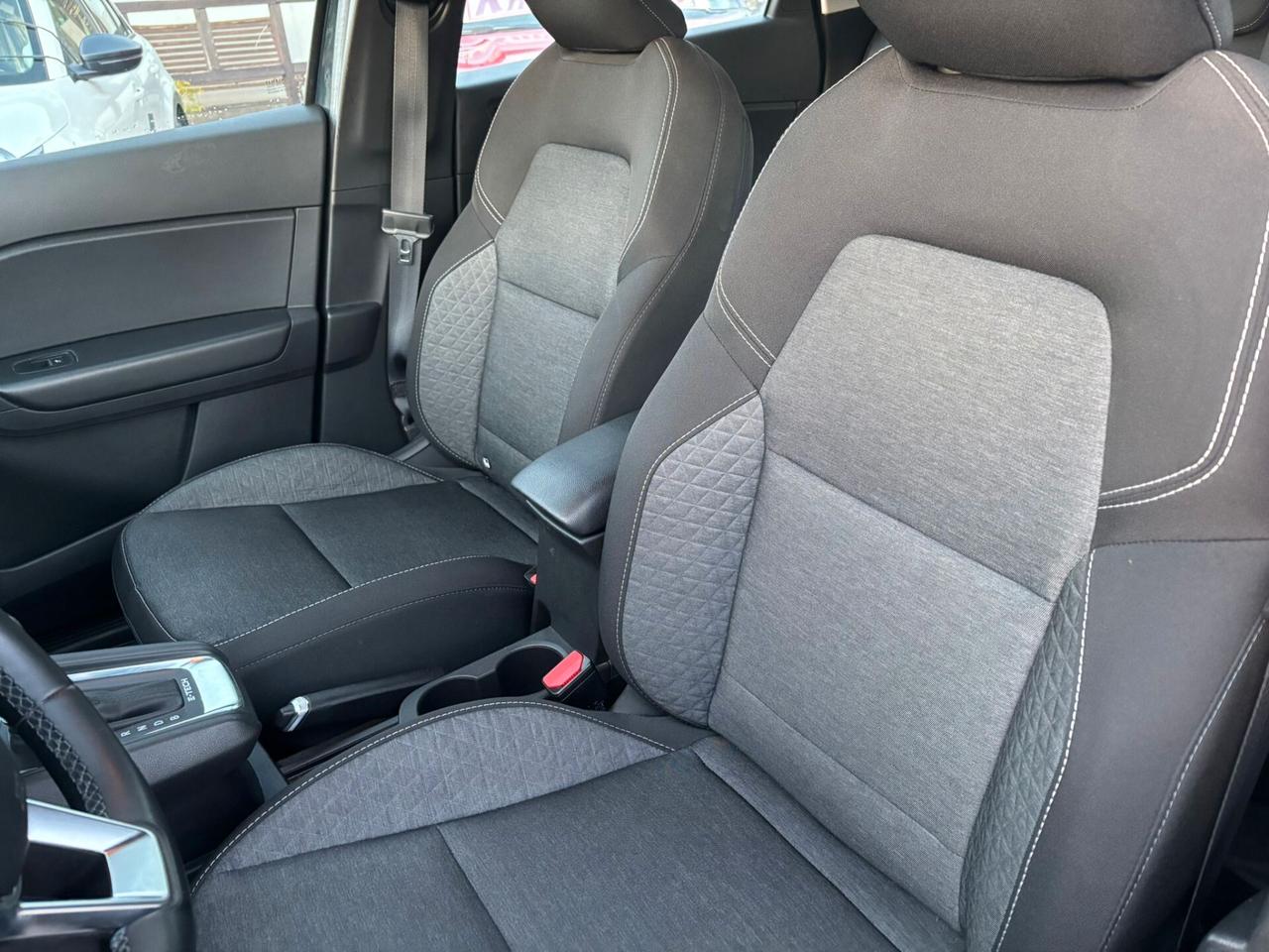 Renault Captur Full Hybrid E-Tech 145 CV Business