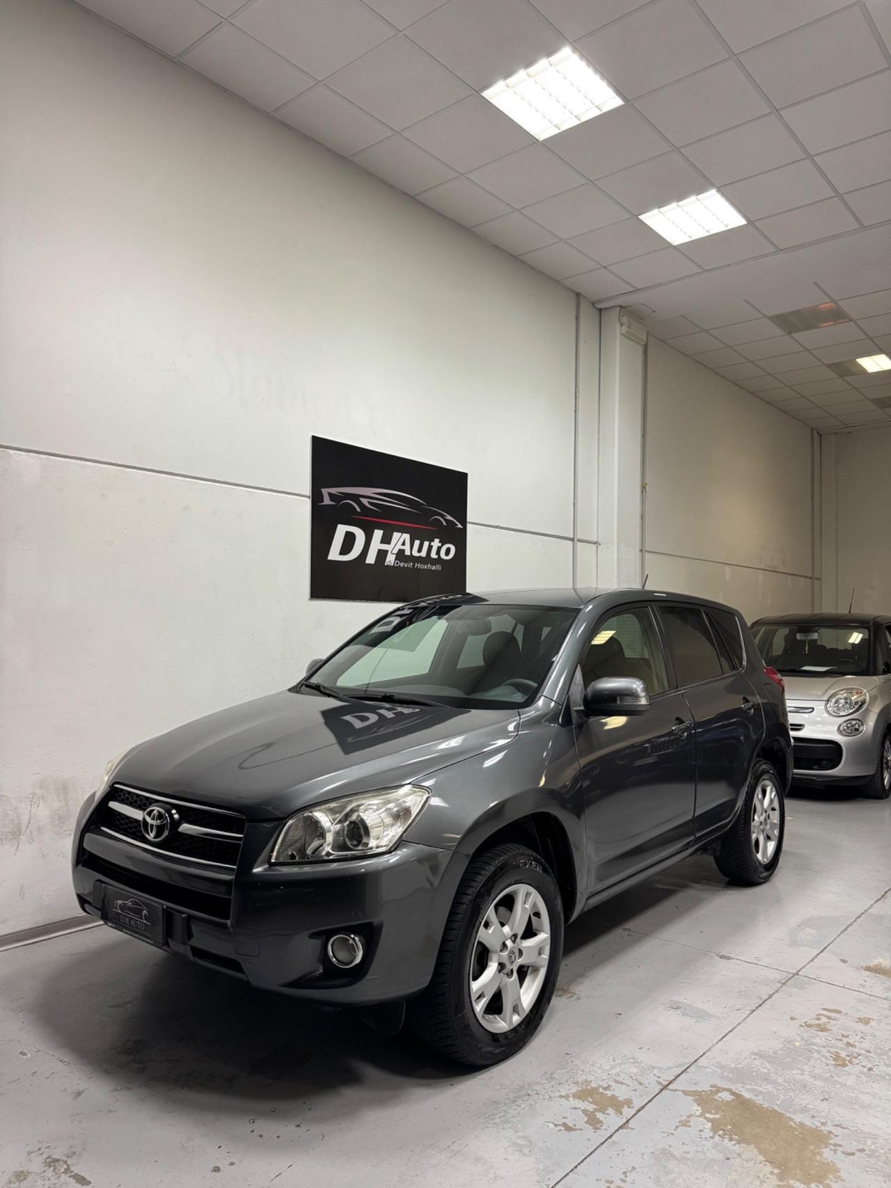 Toyota RAV 4 RAV4 2.2 D-4D 150 CV DPF Exclusive
