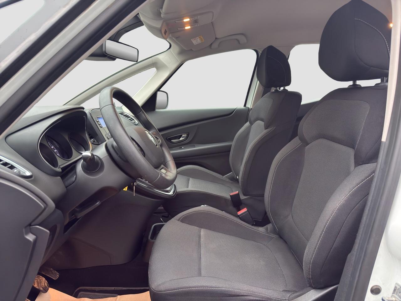 Renault Scenic Scénic TCe 140 CV FAP Sport Edition2