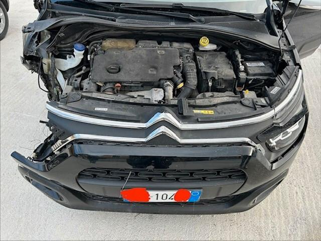 Citroen C3 2023 sinistrata incidentata BlueHDi 100 S&S Shine Pack