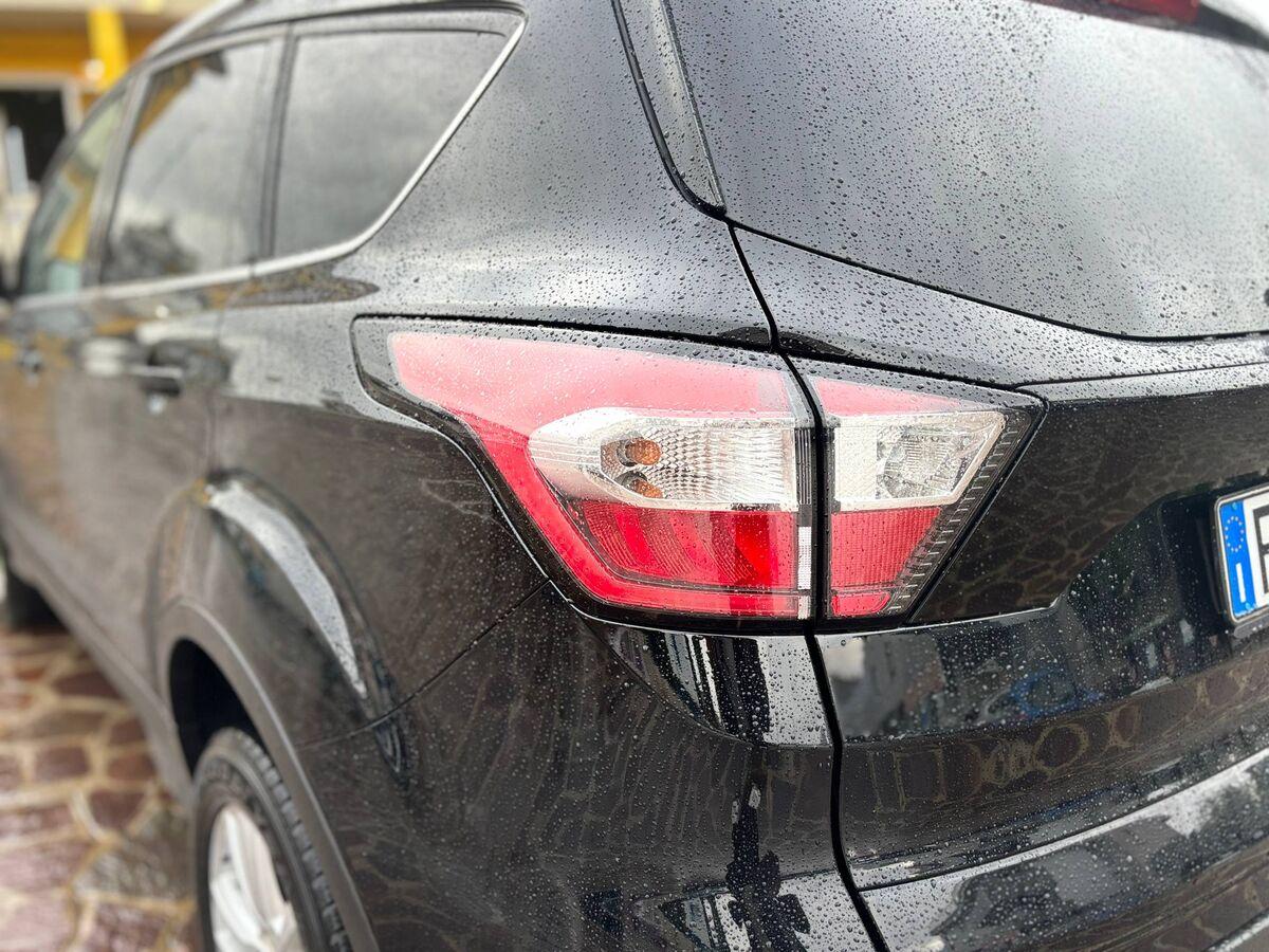 Ford Kuga 2.0 tdci Business s&s 2wd 120cv powershift my19.25
