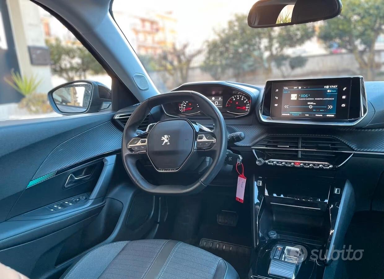 Peugeot 2008 BlueHDi 130 S&S EAT8 Allure