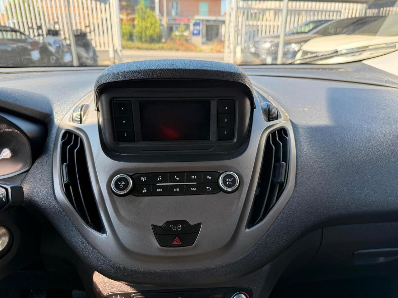 Ford Tourneo Courier 1.5 TDCI 100 CV Plus