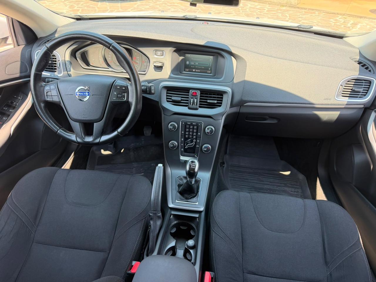 Volvo V40 D2 1.6 Summum neopatentati