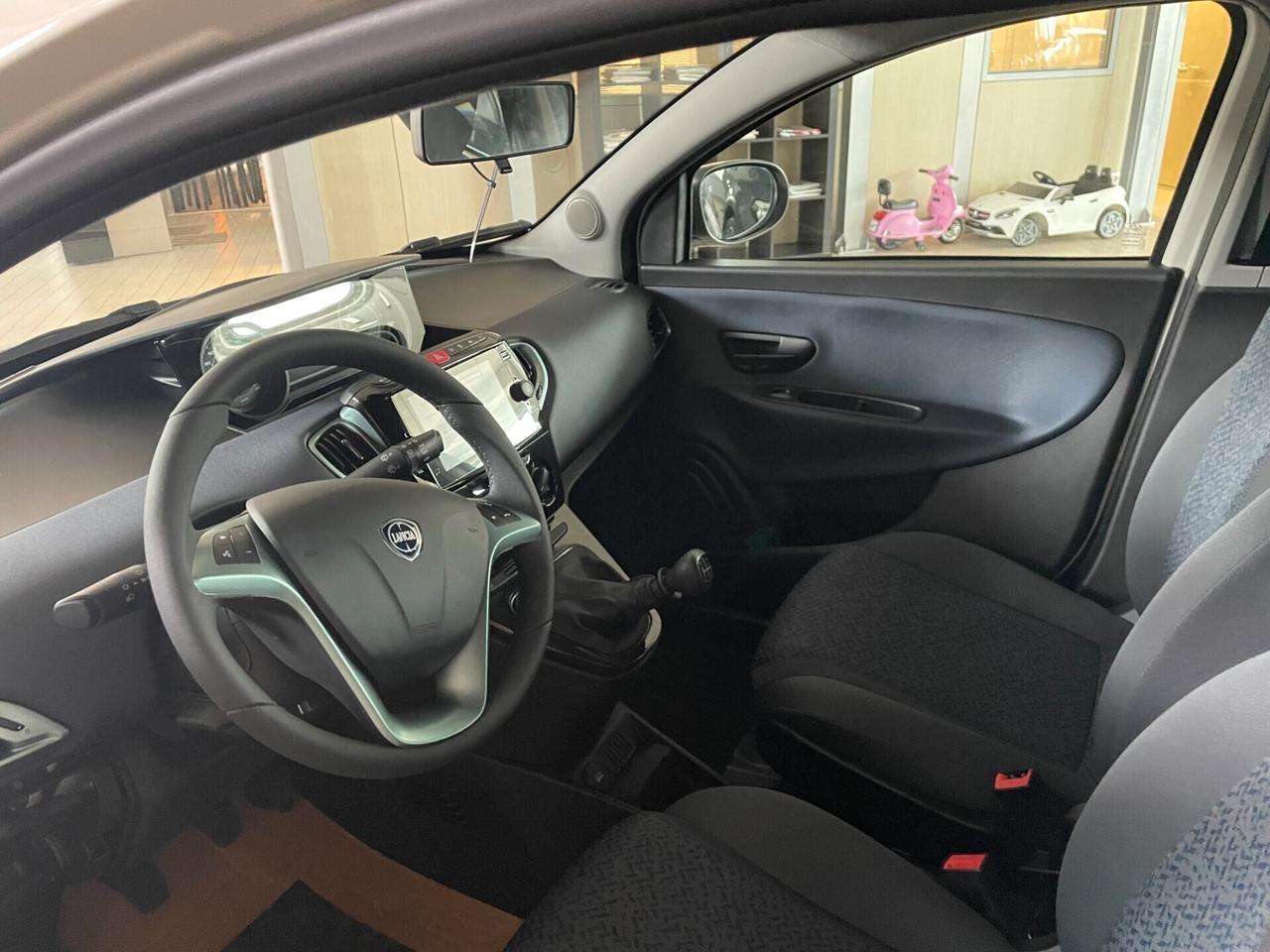 Lancia Ypsilon 1.0 FireFly 5 porte Hybryd Gold