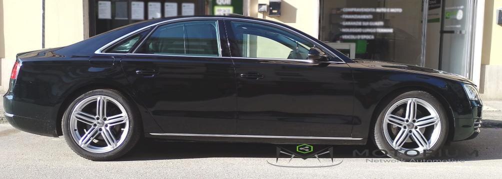 Audi A8 3.0 TDI 250 CV clean diesel quattro tiptronic