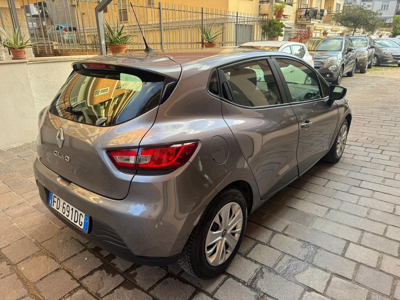 Renault Clio 1.2 16v 75 cv live GPL Ok Neop.
