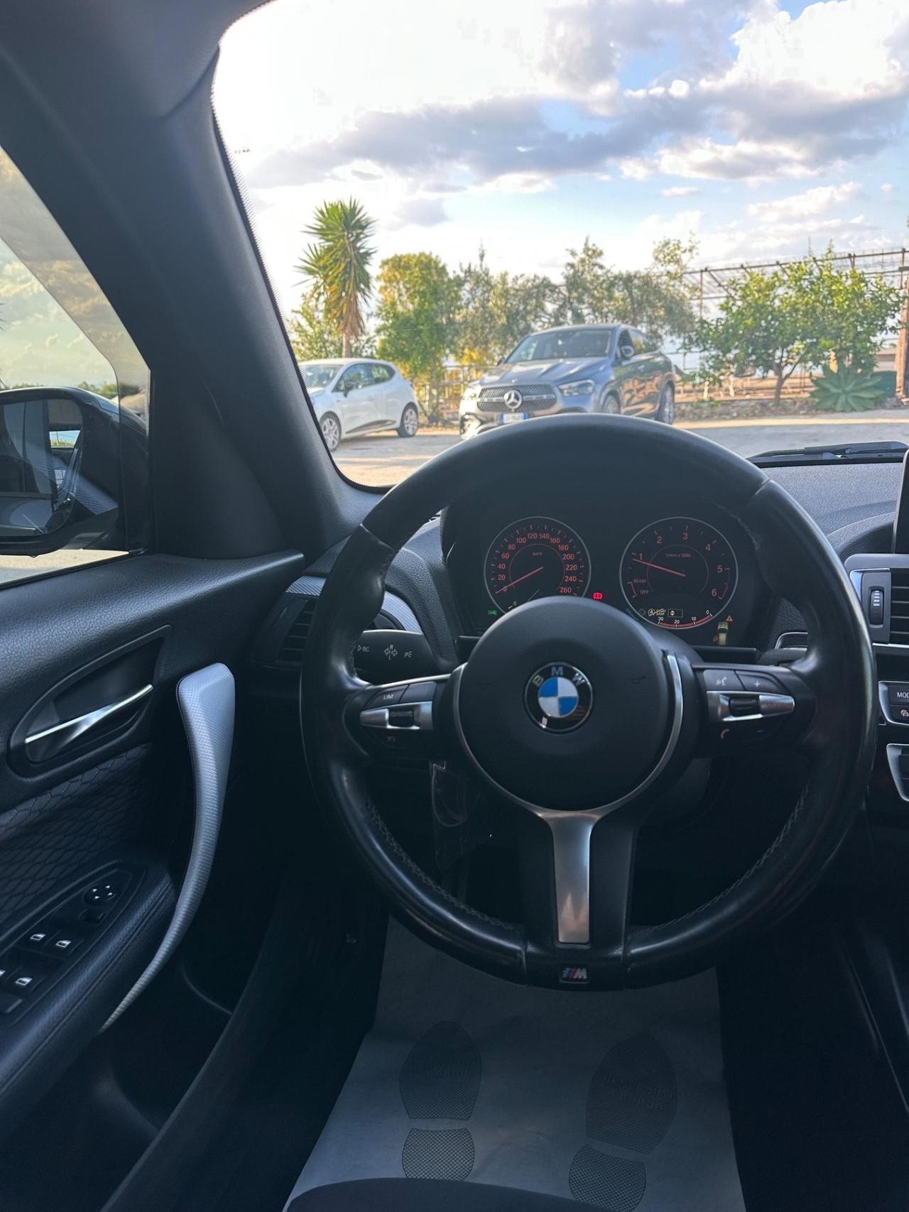 Bmw 118 118d 5p. Msport