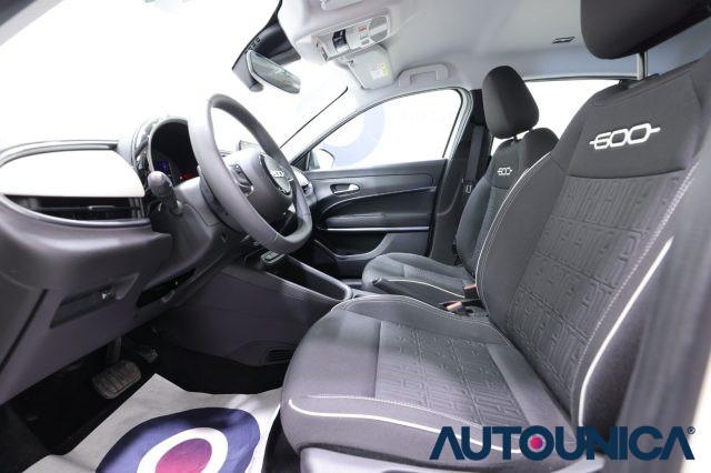 FIAT 600 HYBRID 100 CV DCT MHEV FARI LED